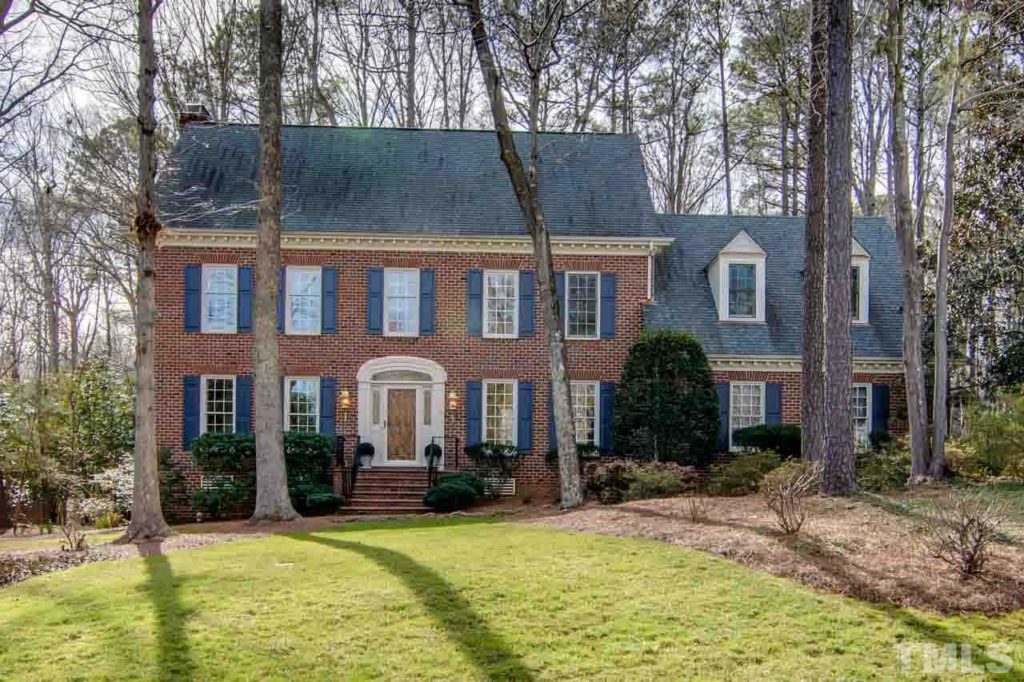 Amenities in Lochmere, Cary, NC